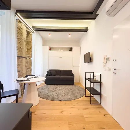 Imbriani 2 Tirabora Short Rent Appartement Triëst Buitenkant foto