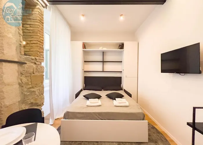 Imbriani 2 Tirabora Short Rent