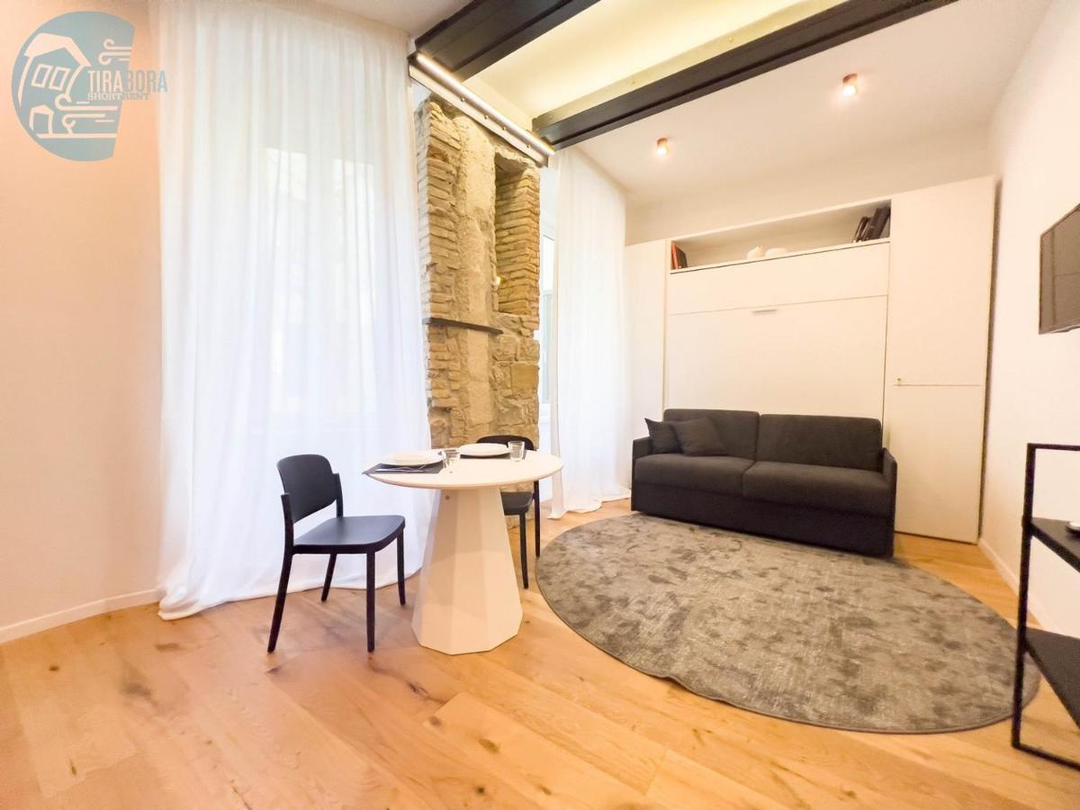 Imbriani 2 Tirabora Short Rent *