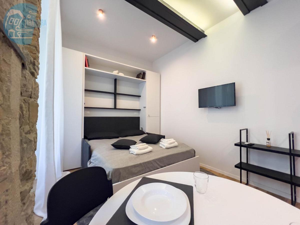 Imbriani 2 Tirabora Short Rent